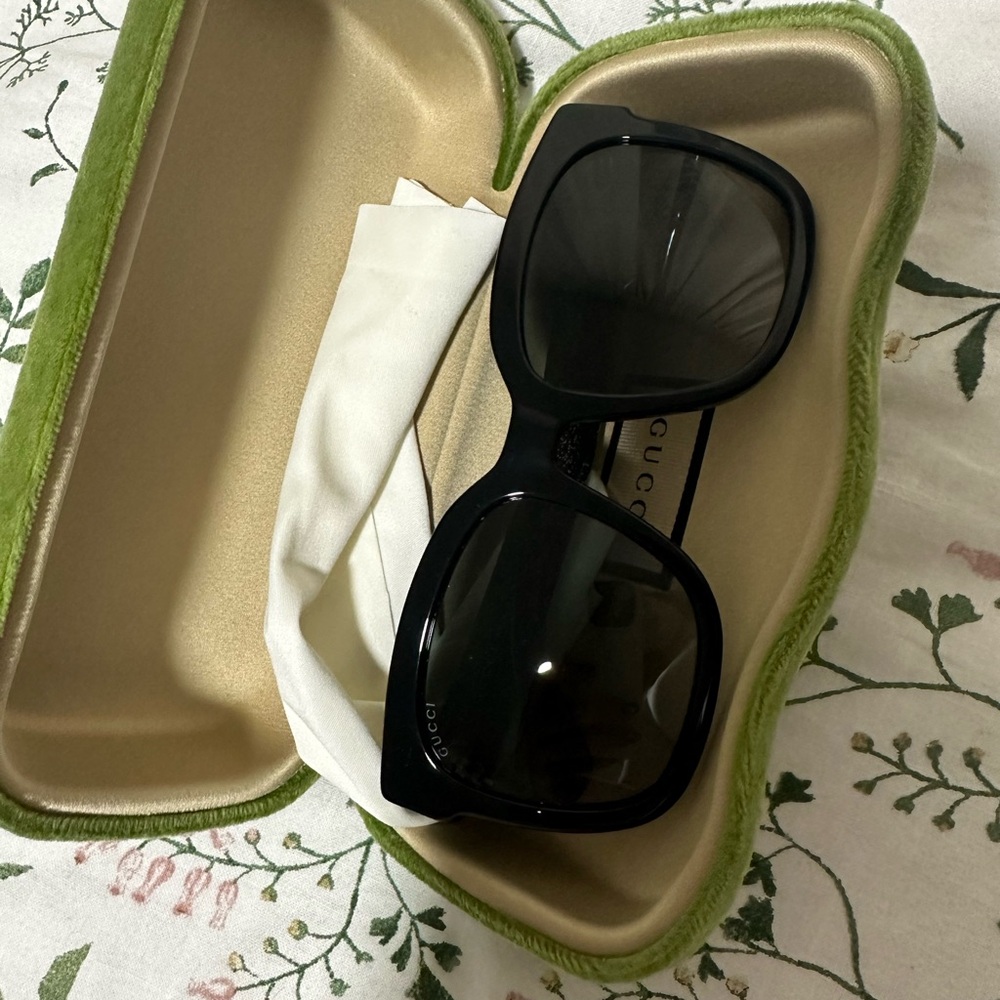 Gucci Sunglasses Women